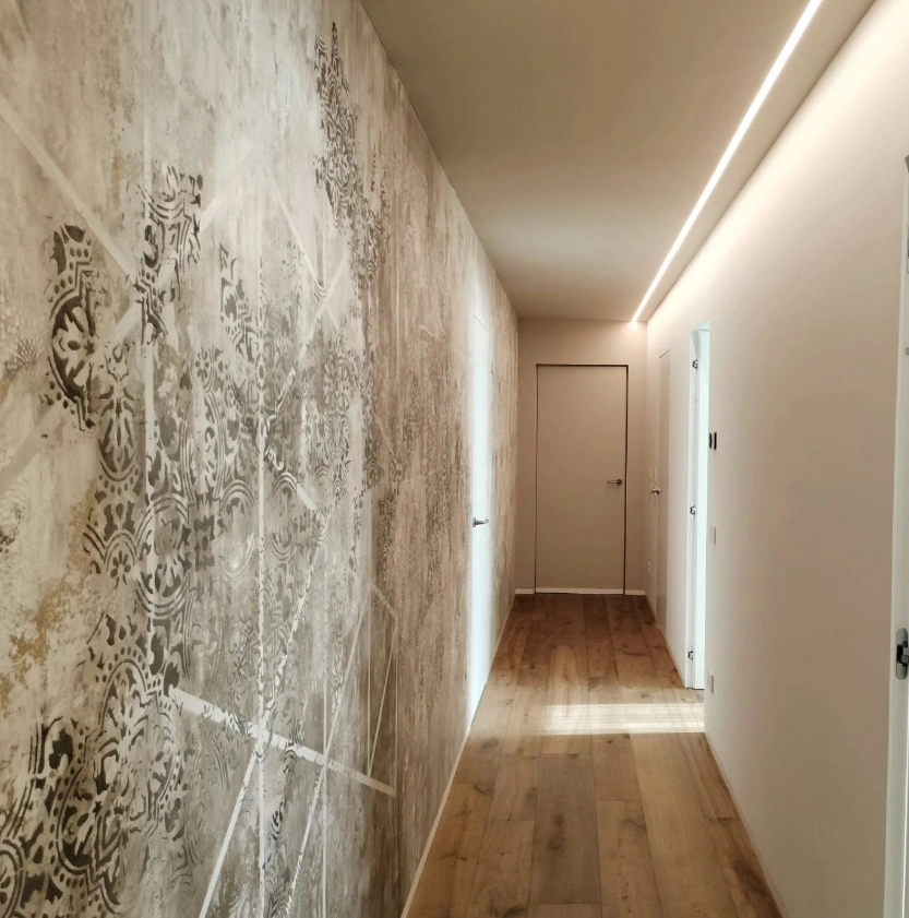 decorazione muraria per corridoio